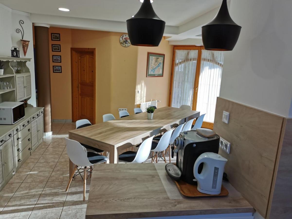 House4U Villa Balatonszárszó Dış mekan fotoğraf