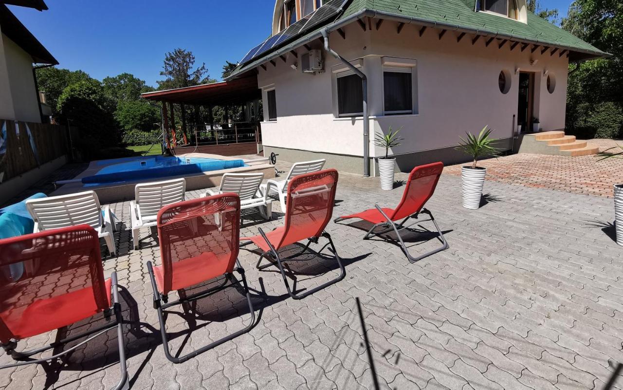 House4U Villa Balatonszárszó Dış mekan fotoğraf